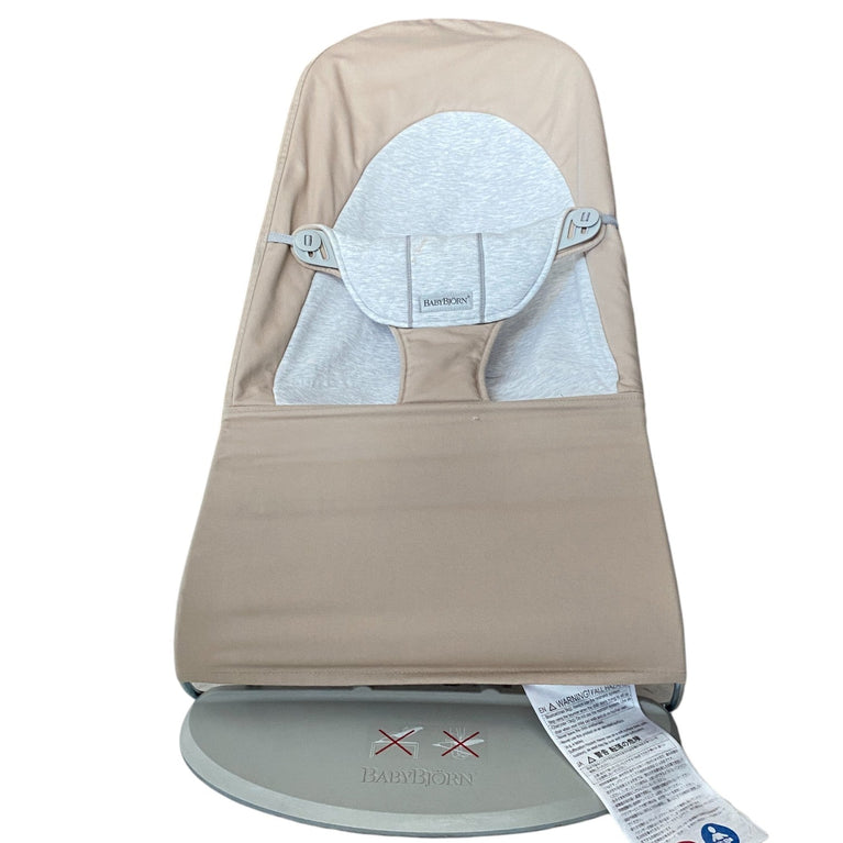 BabyBjorn-Bouncer-Balance-Soft-Beige-and-Grey-3-1