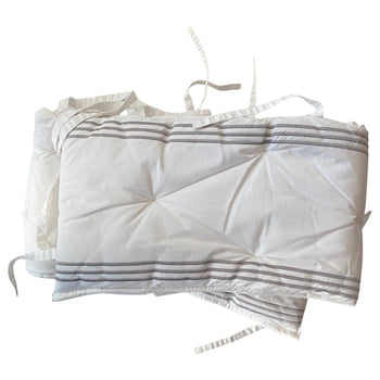 Pottery-Barn-Kids-Baby-Crib-Bumper-White-with-Gray-Border-1-1