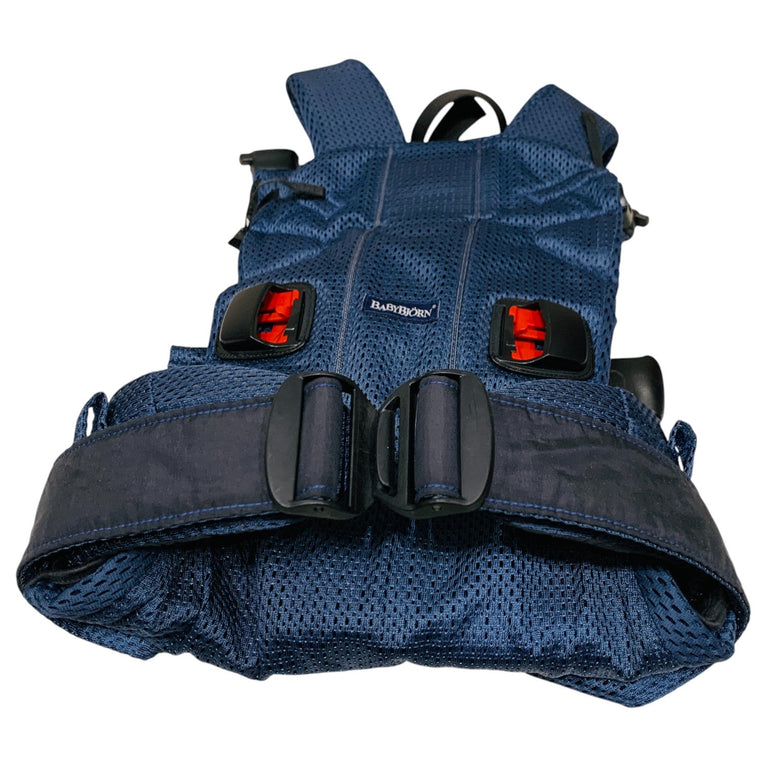 BabyBjörn-Baby-3D-Mesh-Carrier-One-Air-Navy-Blue-3-5