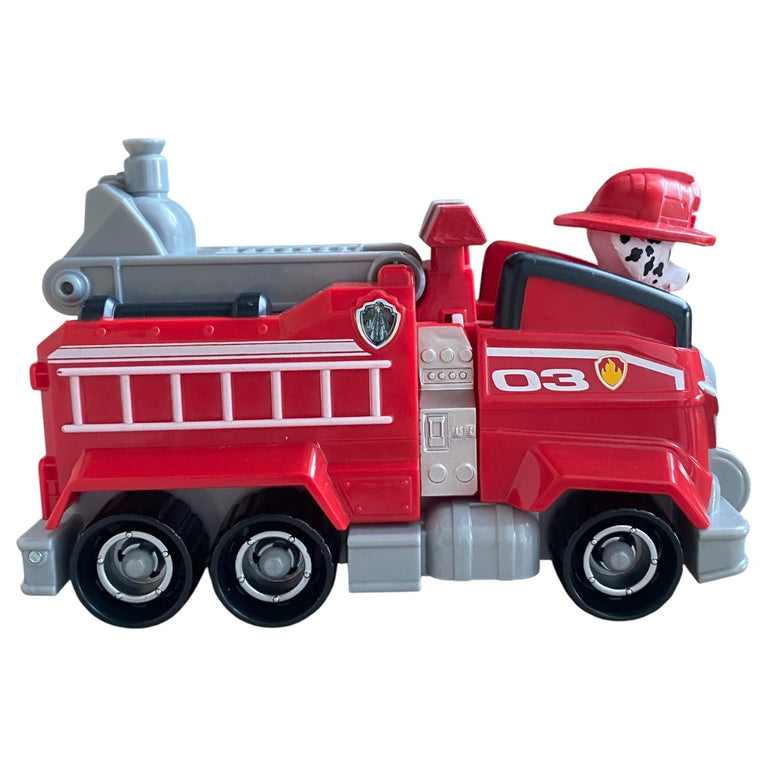Paw-Patrol-Marshall’s-Fire-Engine-Vehicle-with-Collectible-Figure-3
