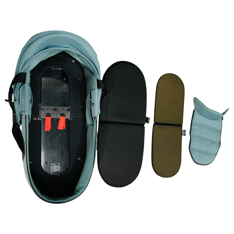 Babyzen-Yoyo-Bassinet-Aqua-2-9