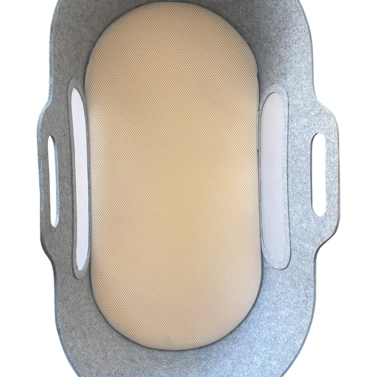 SnuzBaskit-Light-Grey-Moses-Basket-&-Dove-Grey-Stand-Set-1-4