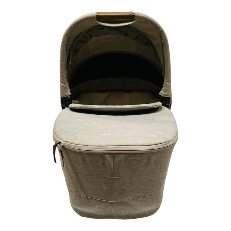 Nuna-Triv-Carry-Cot-Grey-1-2