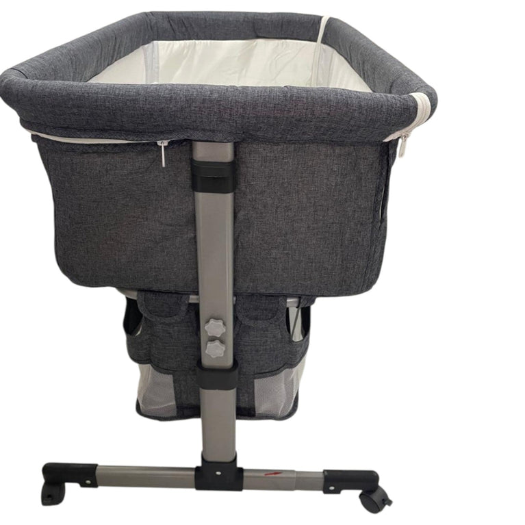 Bonfino-Regal-Crib-&-Bedside-Bassinet-1-5