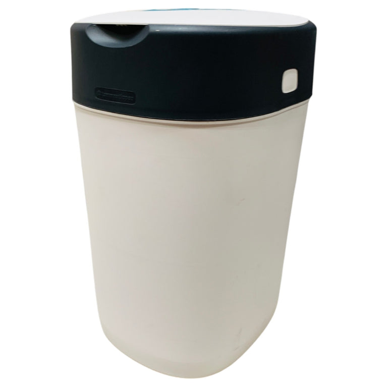Tommee-Tippee-Twist-&-Click-Advance-Nappy-Disposal-Sangenic-Tec-Bin-White-&-Grey-3-4