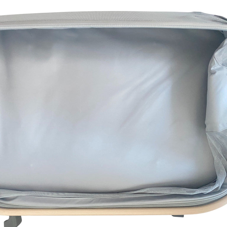 Maxi-Cosi-Iora-Co-Sleeper-Grey-3-4