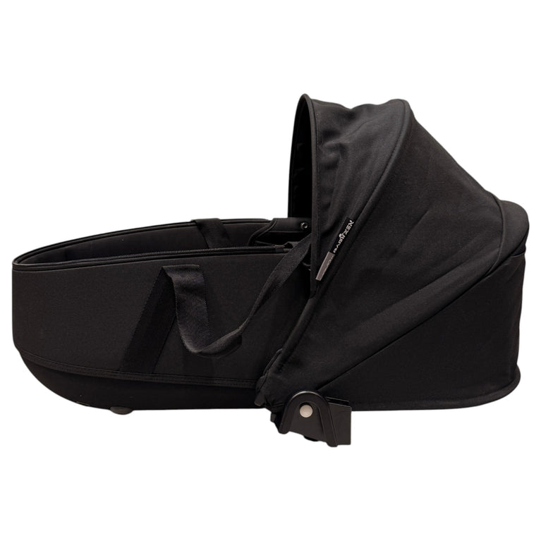 Babyzen-YOYO-Newborn-Shell-Bassinet-Black-1-5