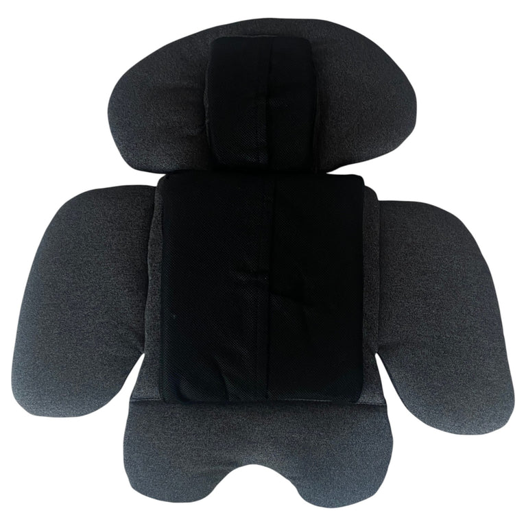 Maxi-Cosi-Pearl-360-Newborn-Inlay---Grey-1-2