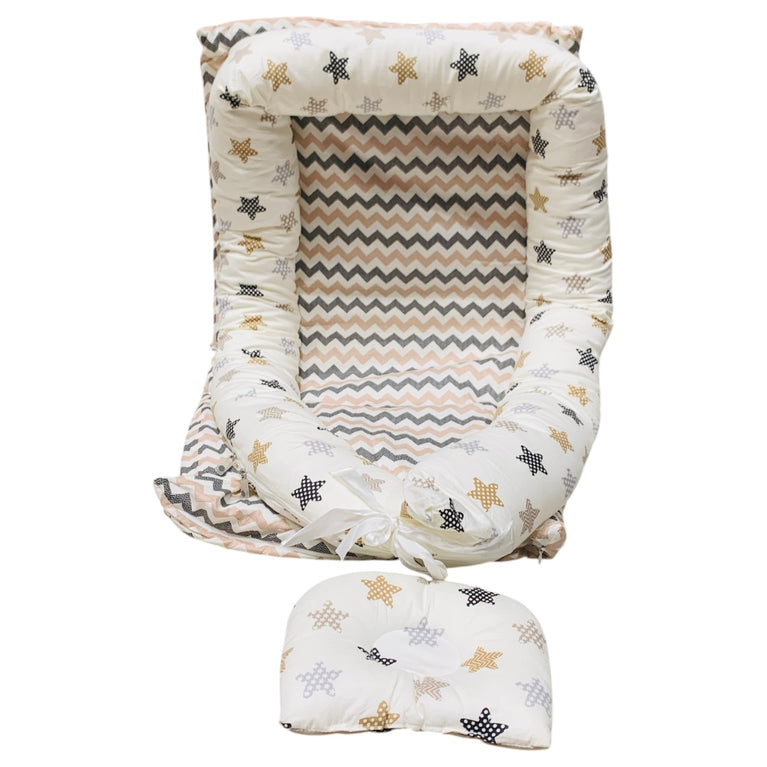 Bumble-&-Bird-Portable-Baby-Nest-With-Pillow-–-Stars-1-2