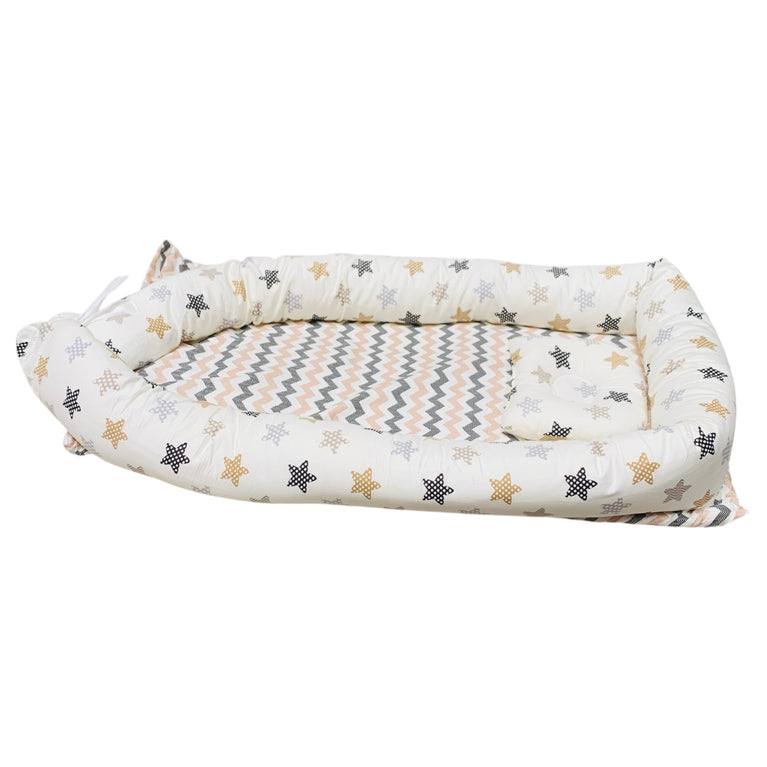 Bumble-&-Bird-Portable-Baby-Nest-With-Pillow-–-Stars-1-3