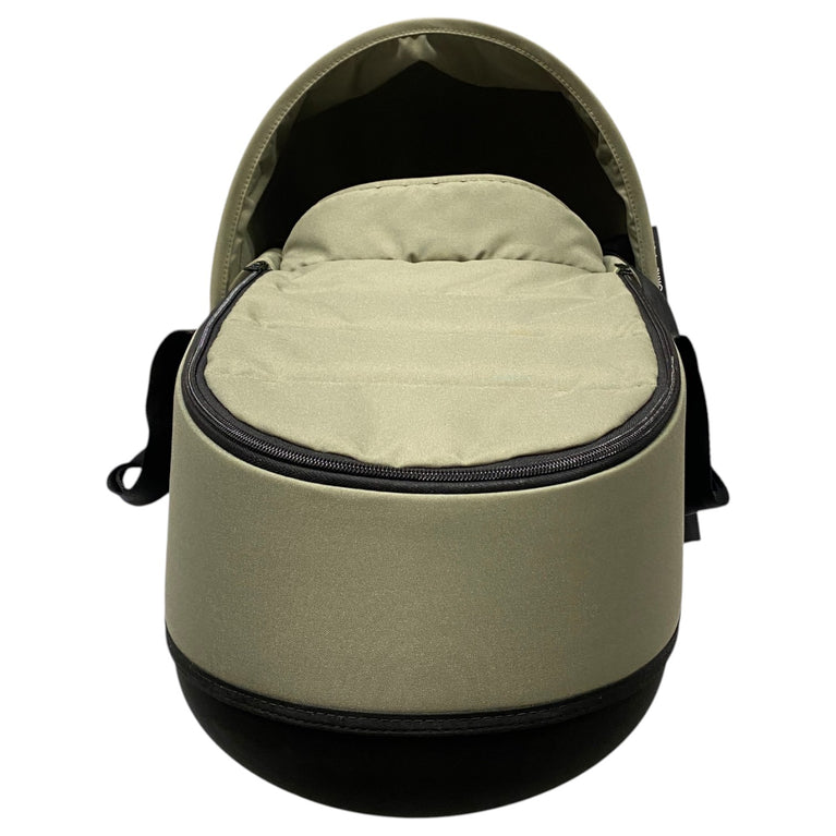Stokke-Yoyo-Newborn-Shell-Olive-1-2