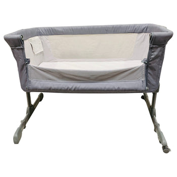 Chicco-Next2Me-Essential-Co-Sleeping-Crib-Grey-1-2