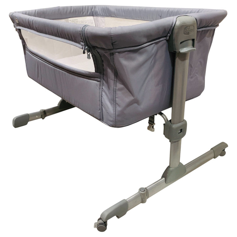 Chicco-Next2Me-Essential-Co-Sleeping-Crib-Grey-1-7