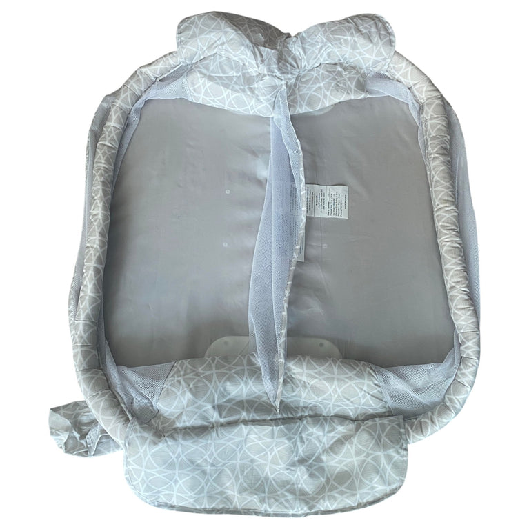 HALO-BassiNest-Twin-Sleeper,-Bedside-Double-Bassinet-2-1