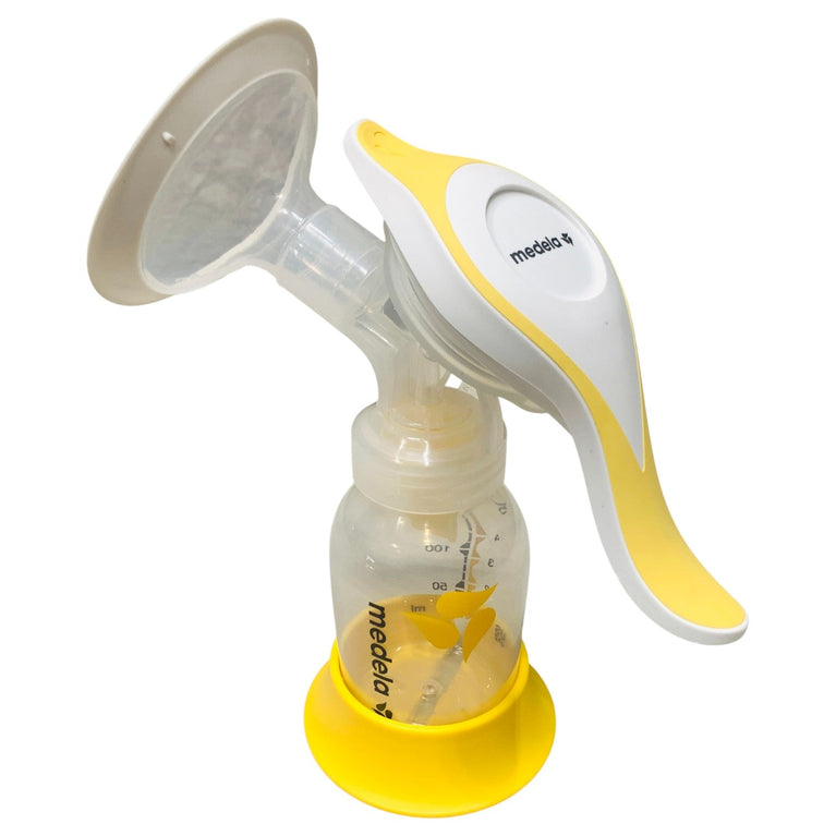 Medela-Manual-Breast-Pump-150mL-2-3