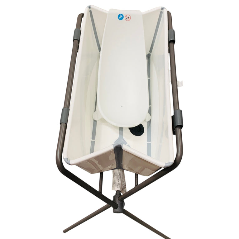 Stokke-Flexi-Bath-+-Newborn-Support-+-Flexi-Bath-Stand-7-3