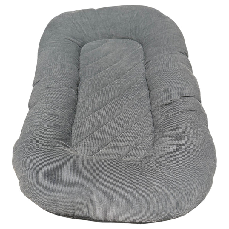 Little-Story-Portable-Lounger-Sleeping-Pod-1-2