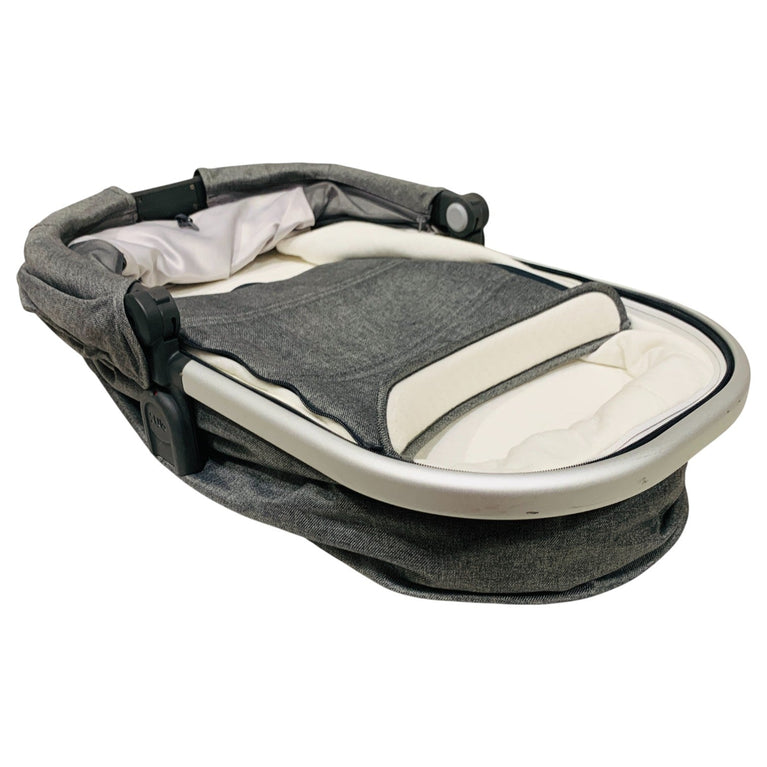 UPPAbaby-Baby-Bassinet-Grey-Charcoal-4-8