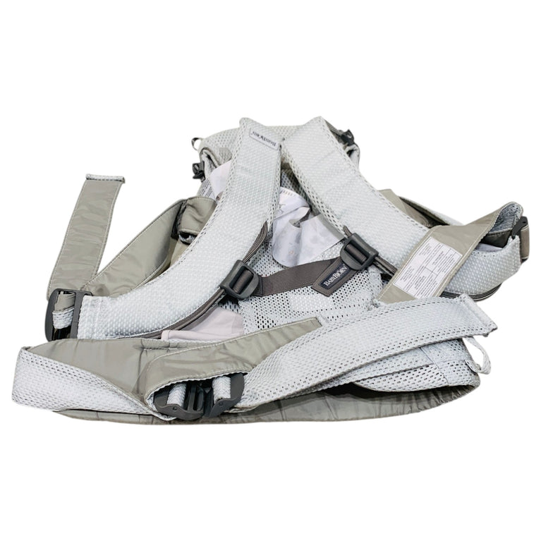 BabyBjörn-Carrier-One-Air-3D-Mesh-Silver-7-4