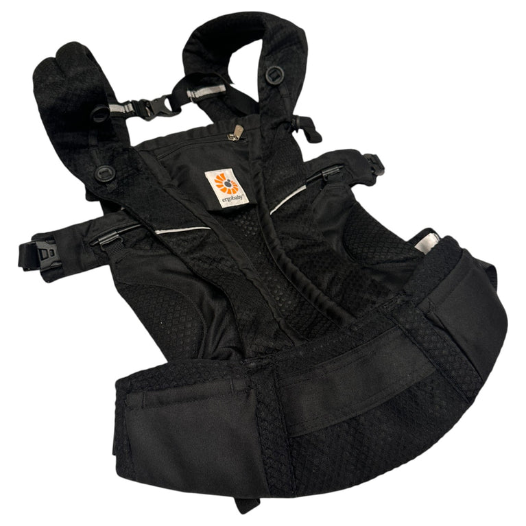 Ergobaby-Omni-Breeze-Baby-Carrier-Onyx-Black-1-1