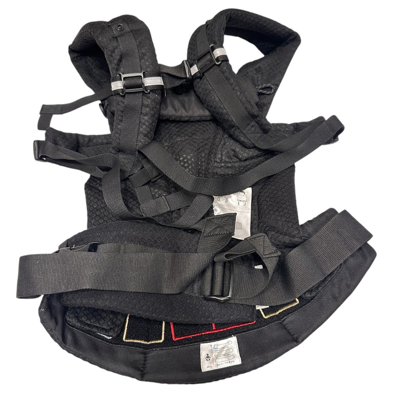 Ergobaby-Omni-Breeze-Baby-Carrier-Onyx-Black-1-5