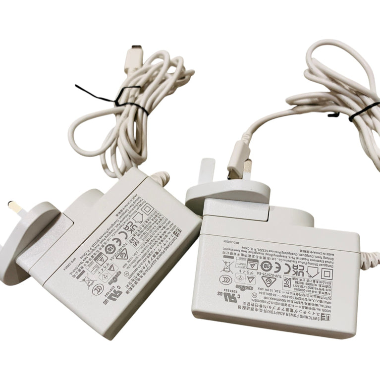 Spectra-Wearable-Double-Electric-Breast-Pump-White-1-3