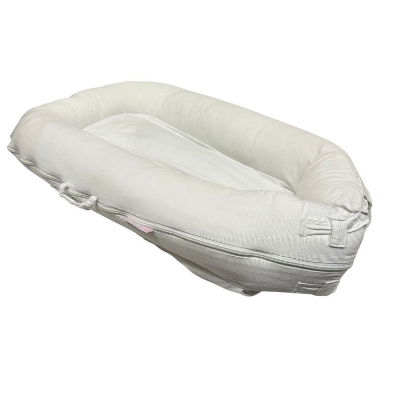 DockATot-Baby-Lounger-with-Pucmaoci-Cover-White-1-1