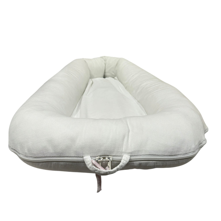 DockATot-Baby-Lounger-with-Pucmaoci-Cover-White-1-7