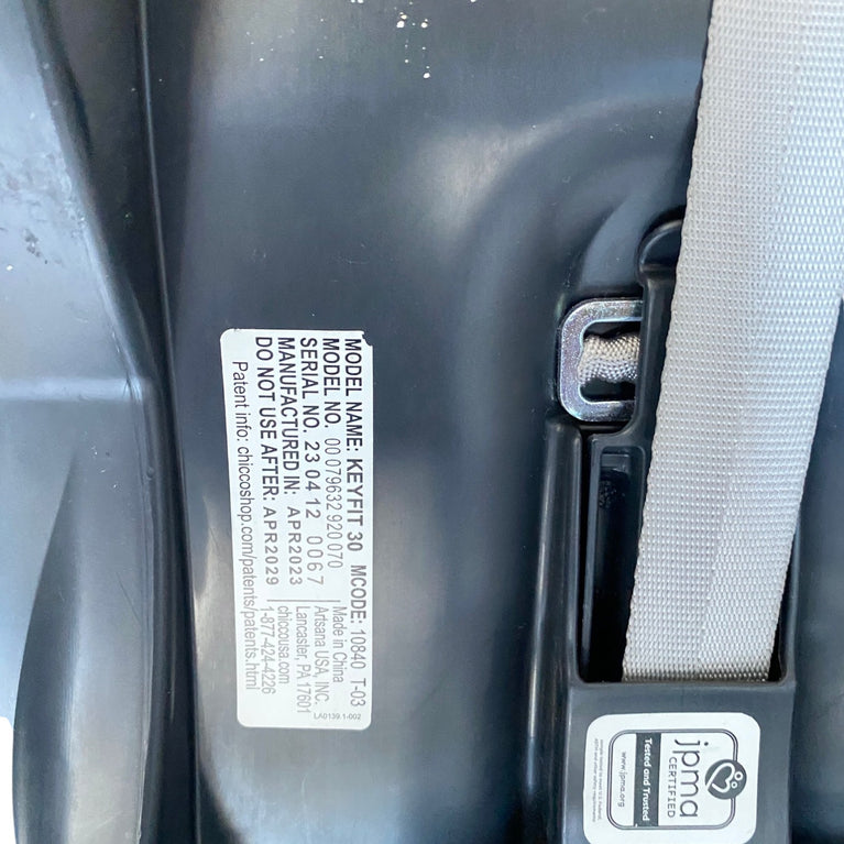Chicco-Bravo-Trio-Travel-System-3-in-1-Camden-Stroller-with-Chicco-KeyFit-Max-Infant-Car-Seat-Black-2-11
