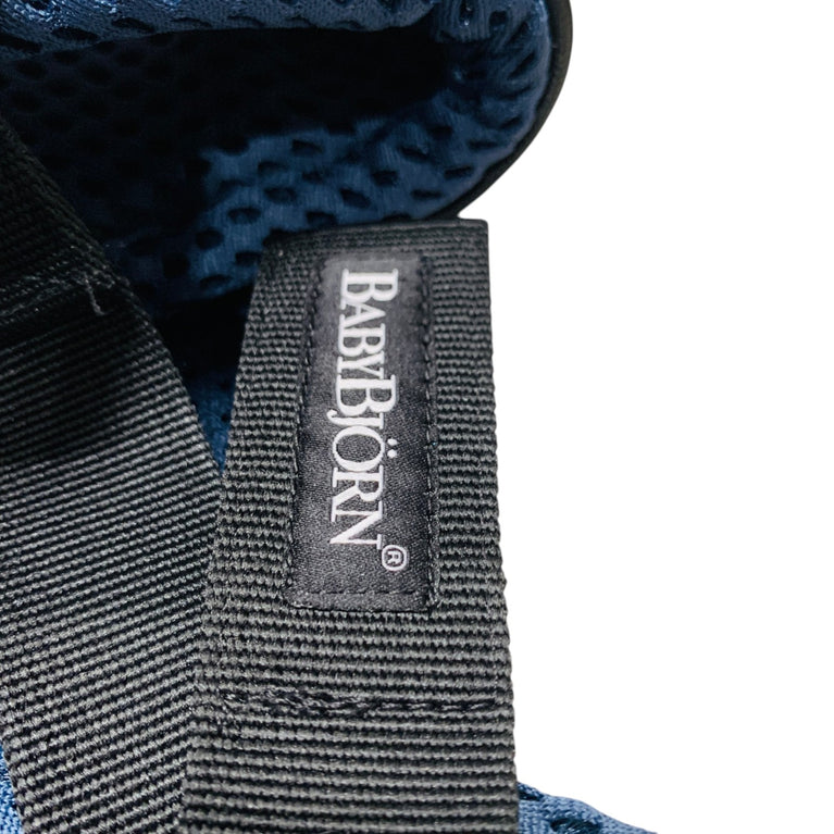 BabyBjörn-Baby-3D-Mesh-Carrier-One-Air-Navy-Blue-6-4