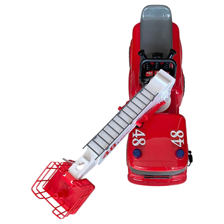 Playgo-Junior-Fire-Fighter-Ride-On-1-3