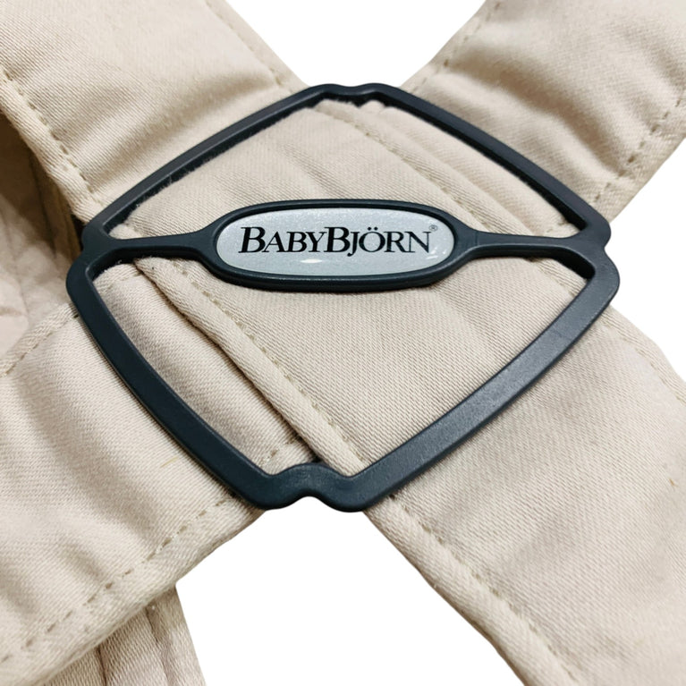 BabyBjörn-Carrier-Mini,-3D-Jersey-Light-Beige-2-6