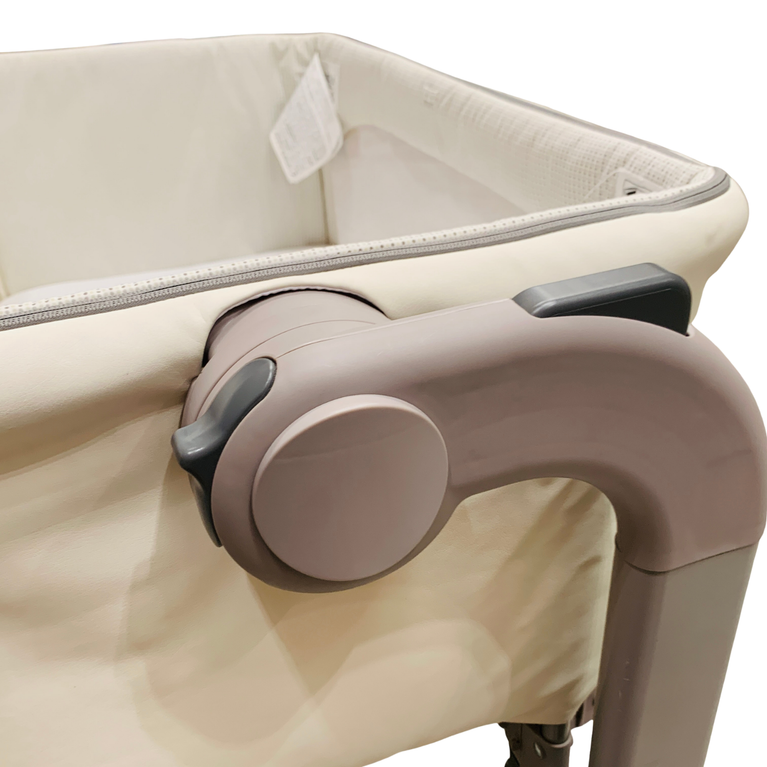 Chicco-Next-2-me-Magic-Co-Sleeping-Crib-White-1-7