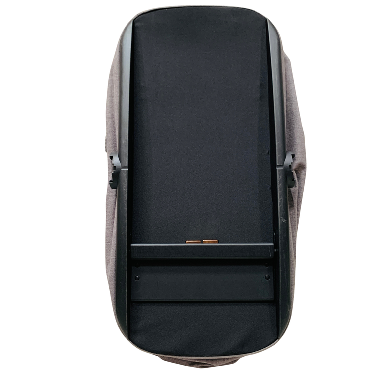 Mamas-&-Papas-Strada-Pushchair-with-Carrycot-Grey-1-18