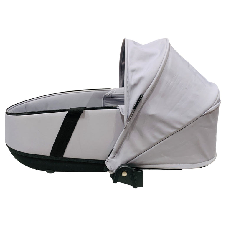 Babyzen-YOYO2-Portable-Bassinet-with-Adapters-Grey-2-3