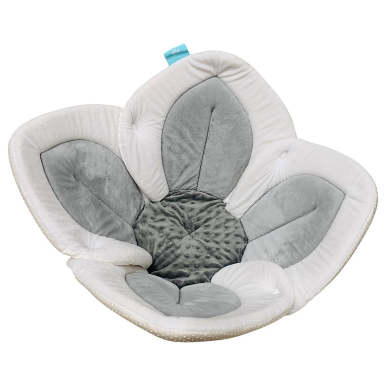 Blooming-Bath-Lotus-with-Snaps-Grey-1-6