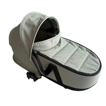 Babyzen YOYO Portable Bassinet with Adapters - Olive