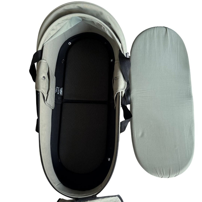Babyzen YOYO Portable Bassinet with Adapters - Olive