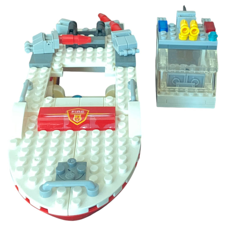 Banbao-Fire-Series-Fire-Rescue-Boat-1-6