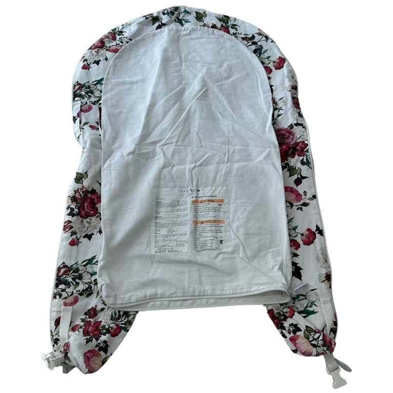 Sleepyhead Deluxe+ Pod - Pristine White with 1 Extra DockATot Floral Cover