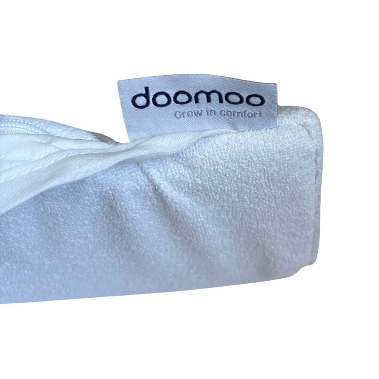 Doomoo Baby Side Sleeping Positioner Pillow - White