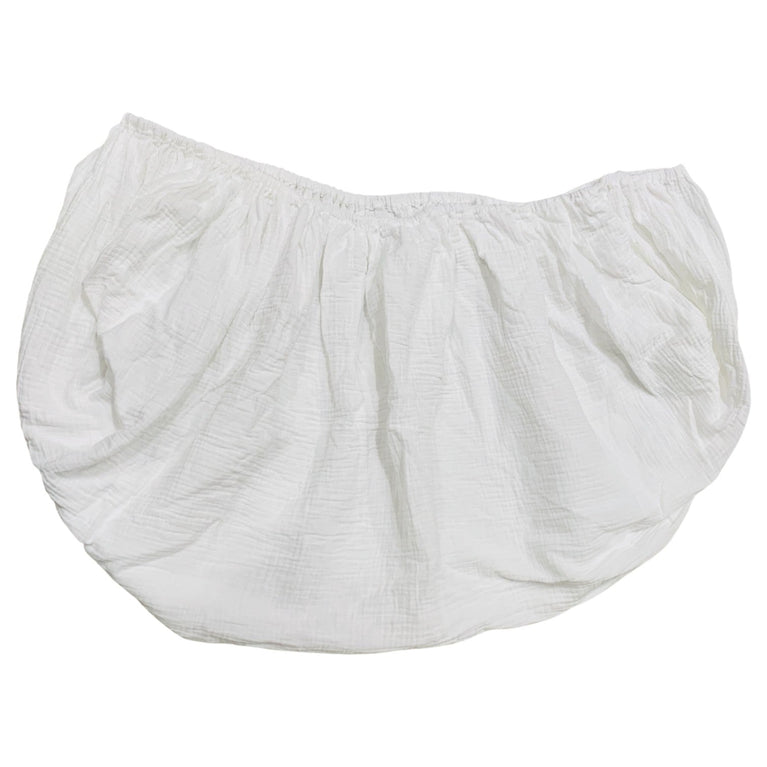 Mushie-Extra-Soft-Muslin-Crib-Sheet-in-White-1-1