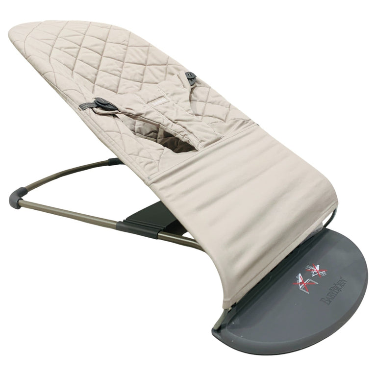 BabyBjörn-Bouncer-Bliss-Sand-Grey-4-1