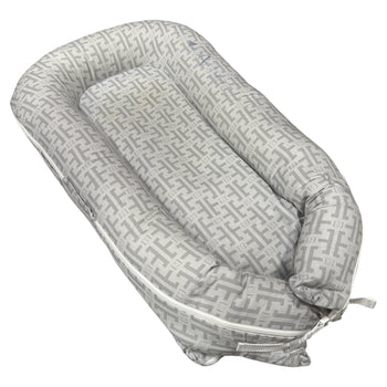 DockATot Deluxe+ Dock - Signature Grey