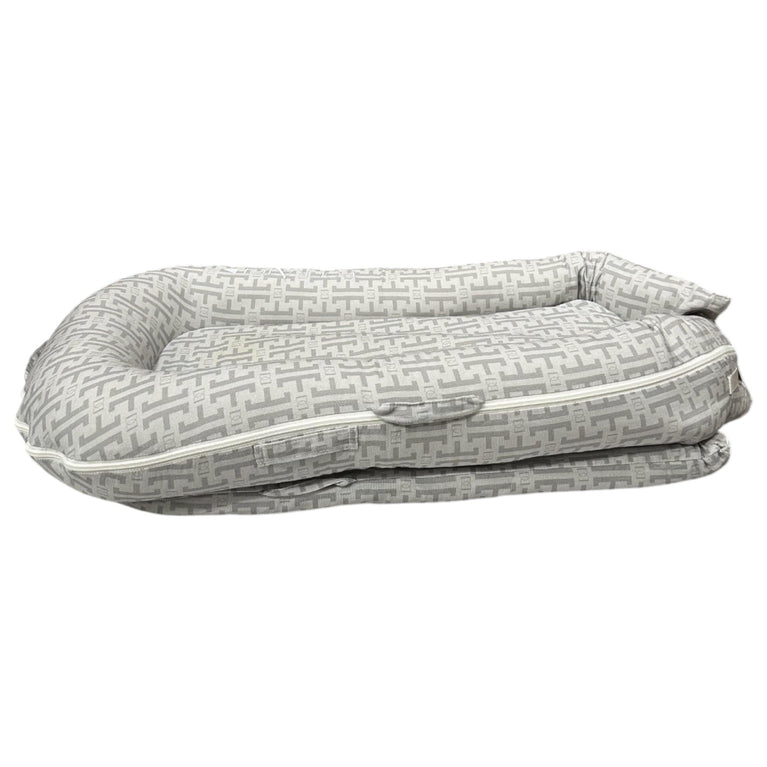DockATot Deluxe+ Dock - Signature Grey