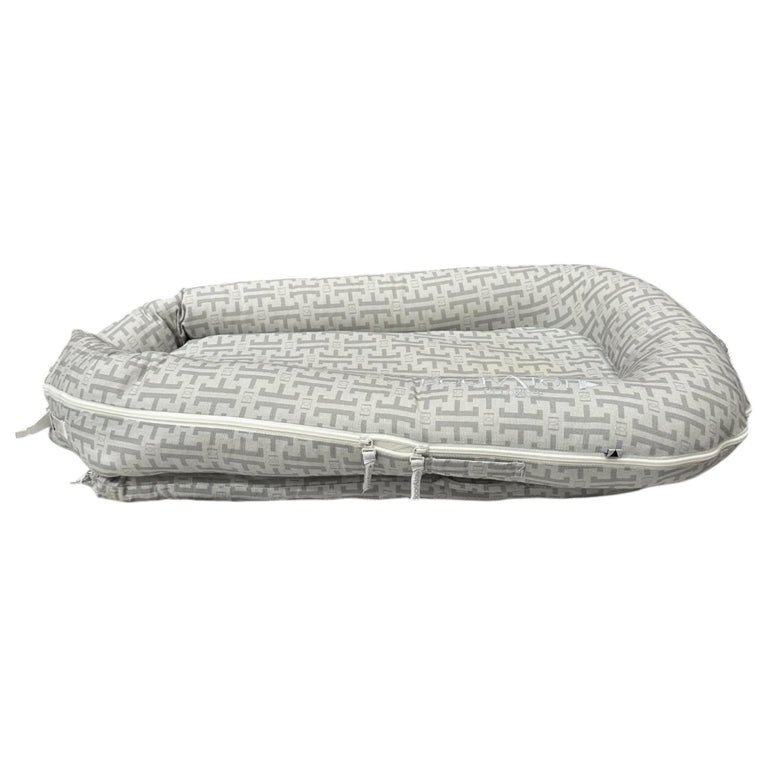 DockATot Deluxe+ Dock - Signature Grey