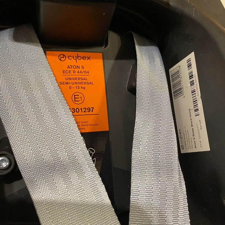 Cybex Aton 5 Infant Car Seat - Deep Black