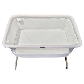 Chicco-Next2Me-Essential-Co-Sleeping-Bassinet-Grey-3-4