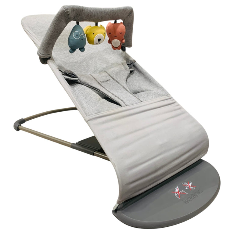 BabyBjörn-Bouncer-Bliss-Light-Grey-3-1