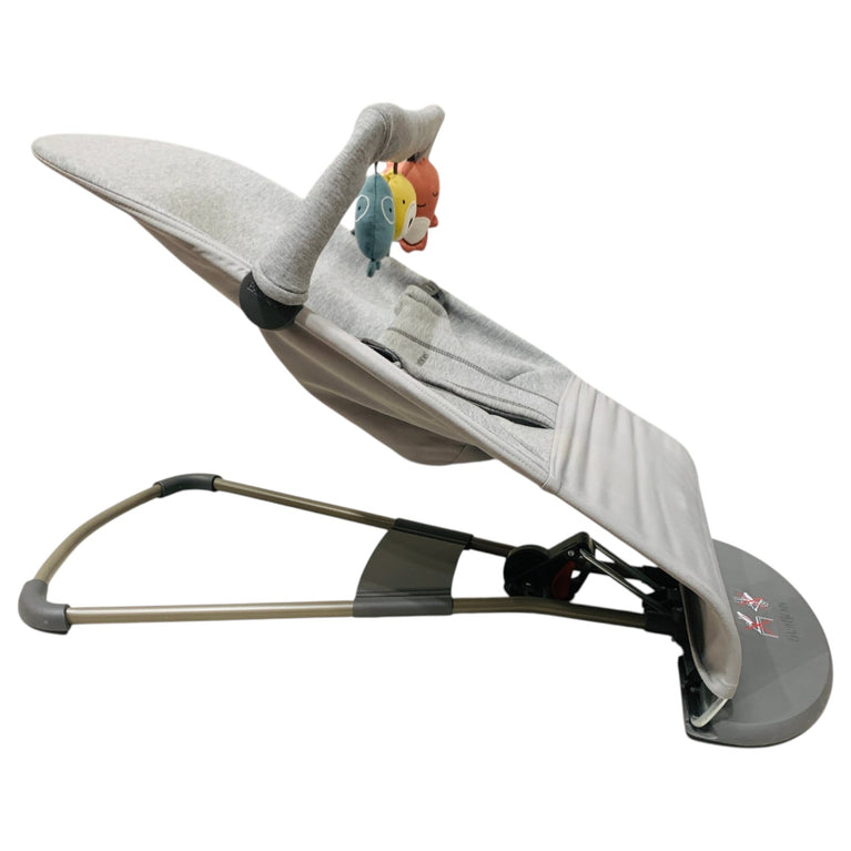 BabyBjörn-Bouncer-Bliss-Light-Grey-3-3